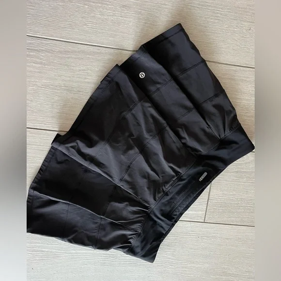 Lululemon Black Pace Rival Mid-Rise Skirt 10 Tall. - Picture 4 of 11